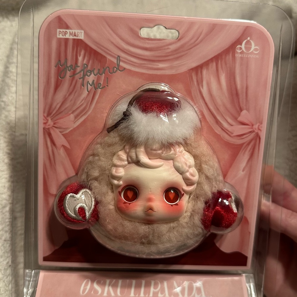 Pop Mart Skullpanda Moldy Muffin earphone case